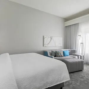 3* Hotel Courtyard Brandon
