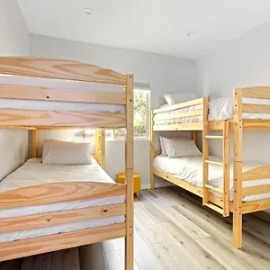 Adorable 3 Bedroom With Jacuzzi & Los Angeles